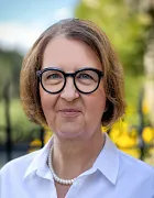 Pfarrerin Silke Manske (Foto: © zVg) Pfarrerin Silke Manske (Foto: © zVg)